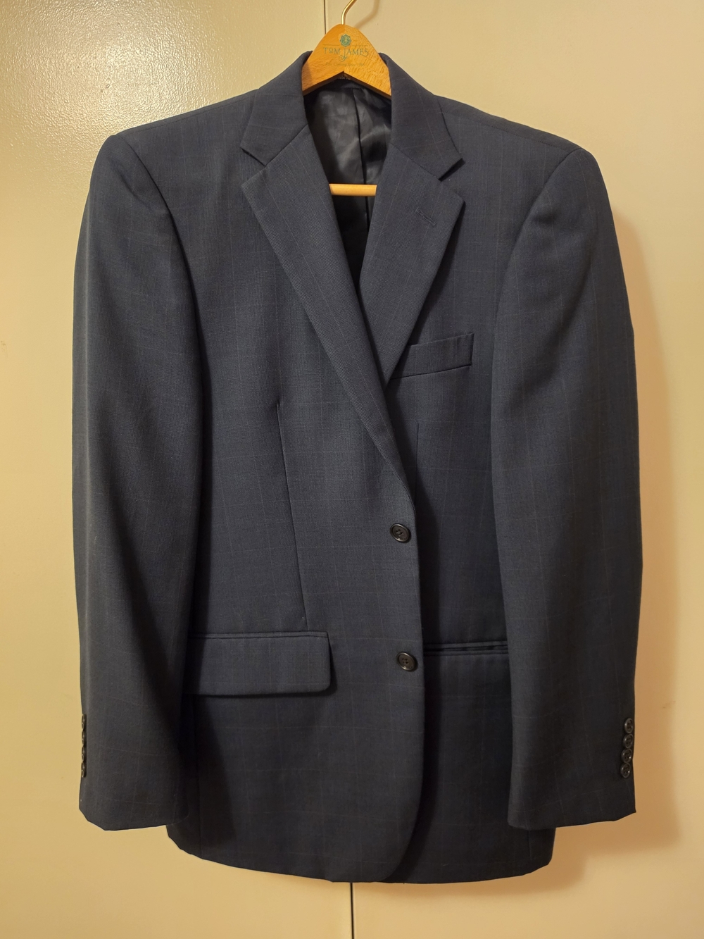 *Relisted: Men's Wearhouse Tailored Dark Blue Plaid Two-Button 38R Suit Jacket